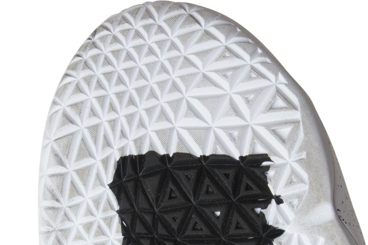 Nike LeBron Soldier XI outsole top